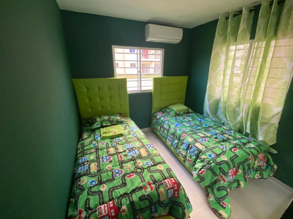 1St Floor 3 Bedrm 2 Baths Ac Condo Near Airport Santo Domingo Daire